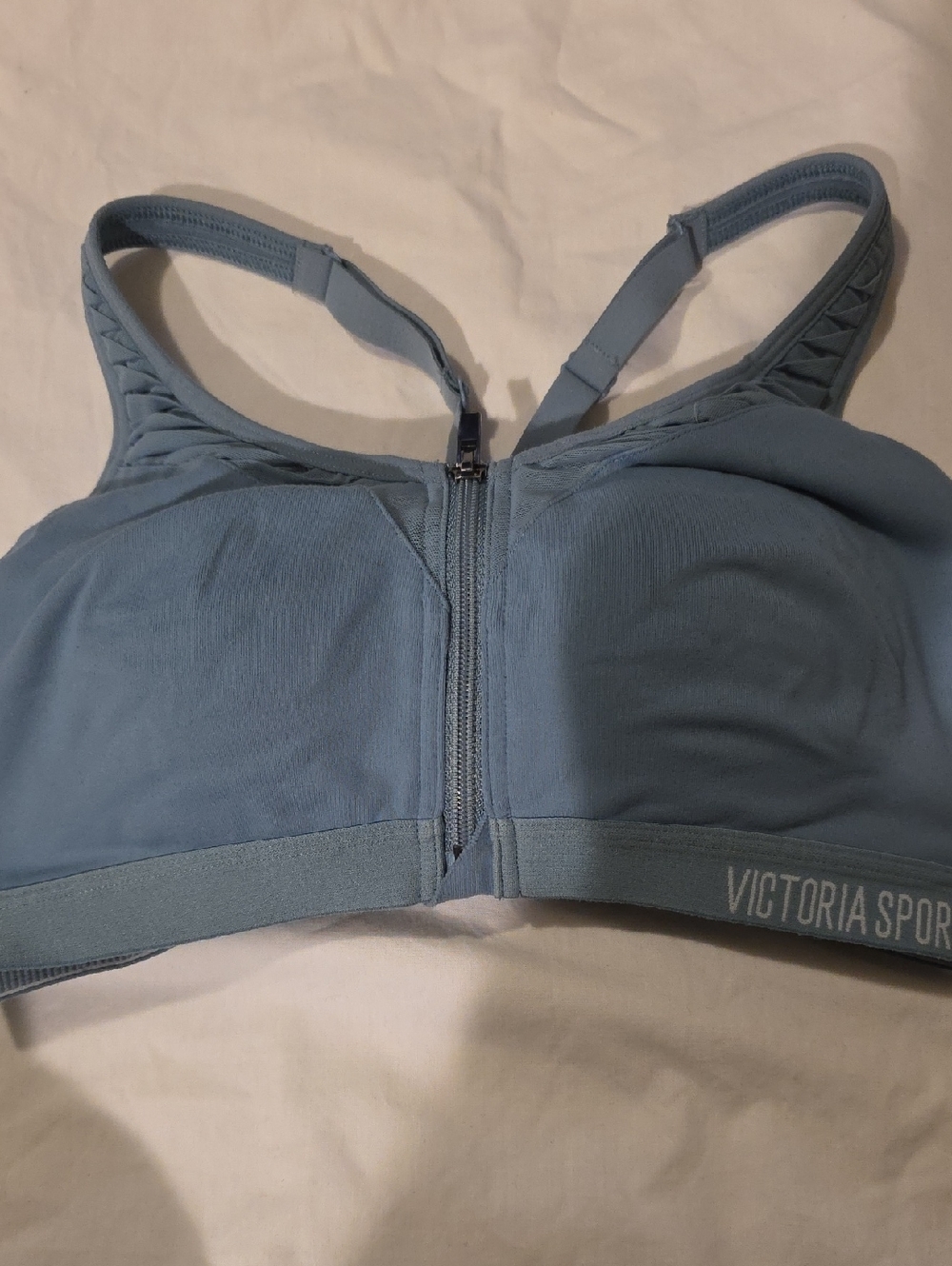 Front-Zip Sports Bra 34B Victoria Sport